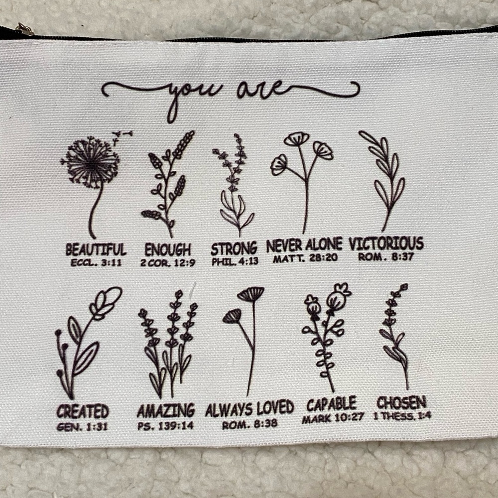 Floral Canvas Pouch with Inspirational Quotes NWOT - Picture 3 of 5